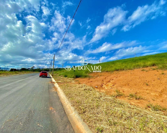 Imagem Terreno à Venda, 200 m² em Centro - Extrema Imagem Terreno à Venda, 200 m² em Centro - Extrema