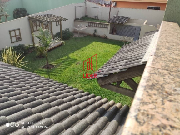 Imagem Casa com 4 Quartos à Venda, 320 m² em Curitiba Imagem Casa com 4 Quartos à Venda, 320 m² em Curitiba