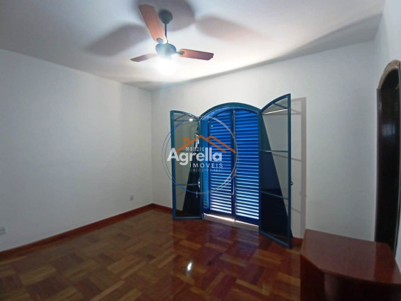 Imagem Casa com 3 Quartos à Venda, 252 m² em Vila Melo - Mogi Mirim Imagem Casa com 3 Quartos à Venda, 252 m² em Vila Melo - Mogi Mirim