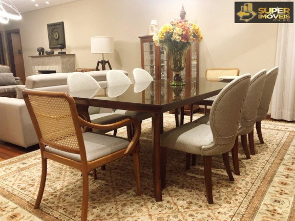 Imagem Casa com 4 Quartos à Venda, 864 m² em Centro - Pelotas