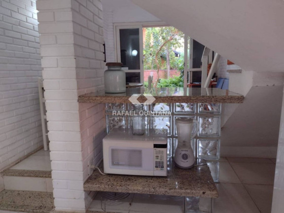Imagem Casa de Condomínio com 2 Quartos à Venda, 58 m² em Canasvieiras - Florianópolis