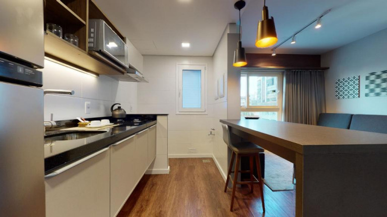 Imagem Apartamento com 2 Quartos à Venda, 81 m² em Moinhos De Vento - Porto Alegre Imagem Apartamento com 2 Quartos à Venda, 81 m² em Moinhos De Vento - Porto Alegre
