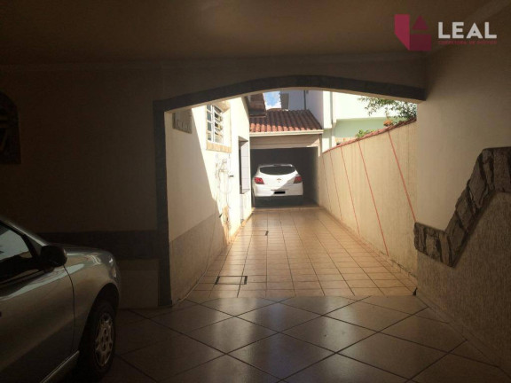 Imagem Casa com 3 Quartos à Venda, 219 m² em Primavera - Pouso Alegre Imagem Casa com 3 Quartos à Venda, 219 m² em Primavera - Pouso Alegre