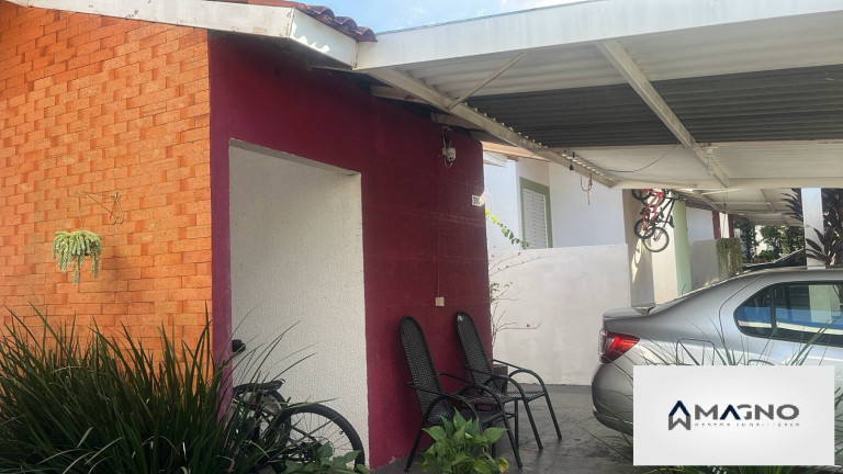 Imagem Casa de Condomínio com 3 Quartos à Venda, 143 m² em Fag - Cascavel