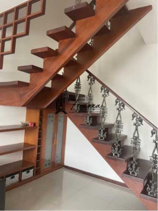 Imagem Imóvel com 3 Quartos para Alugar, 186 m² em Camboinhas - Niterói