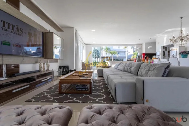 Imagem Casa de Condomínio com 5 Quartos à Venda, 660 m² em Centro - Xangri-la