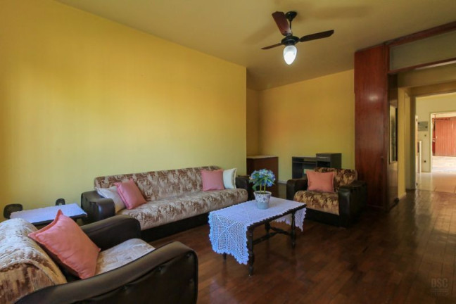 Imagem Casa com 7 Quartos à Venda,  em Nonoai - Porto Alegre