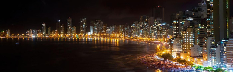 Imagem Apartamento com 2 Quartos para Alugar,  em Centro - Balneário Camboriú