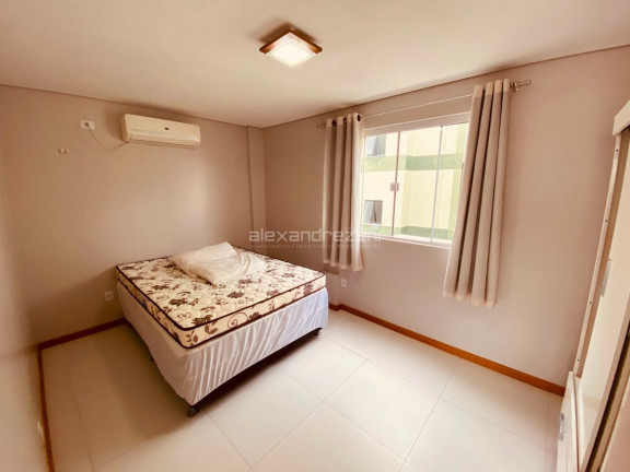 Imagem Cobertura com 4 Quartos à Venda, 200 m² em Bombas - Bombinhas Imagem Cobertura com 4 Quartos à Venda, 200 m² em Bombas - Bombinhas