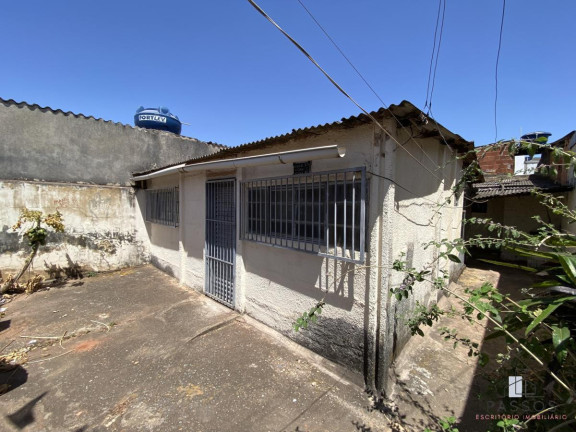 Imagem Casa com 2 Quartos à Venda, 128 m²