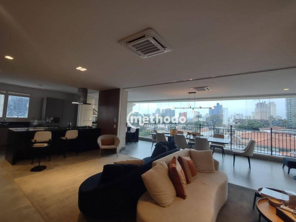 Apartamento com 4 Quartos à Venda, 256 m² em Cambuí - Campinas
