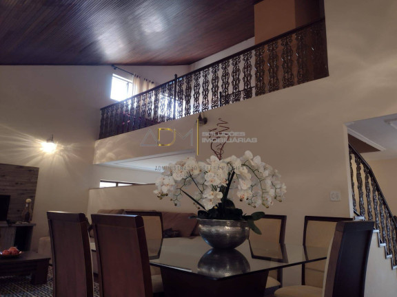 Imagem Sobrado com 3 Quartos à Venda, 300 m² em Centro - Botucatu Imagem Sobrado com 3 Quartos à Venda, 300 m² em Centro - Botucatu