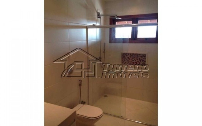 Imagem Imóvel com 5 Quartos à Venda, 1.750 m² em Piracangaguá - Taubaté Imagem Imóvel com 5 Quartos à Venda, 1.750 m² em Piracangaguá - Taubaté