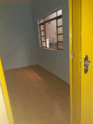 Imagem Casa com 2 Quartos à Venda, 238 m² em Jardim Silveira - São Paulo Imagem Casa com 2 Quartos à Venda, 238 m² em Jardim Silveira - São Paulo