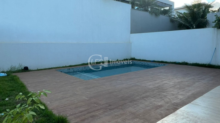 Imagem Casa com 3 Quartos à Venda, 280 m² em Residencial Damha Iii - Campo Grande
