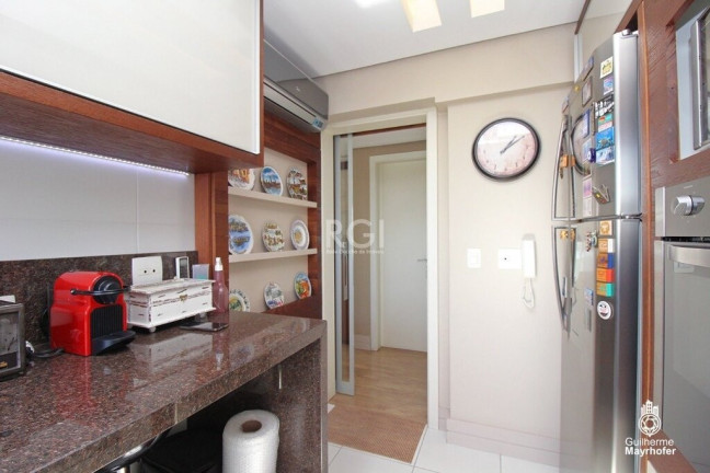 Imagem Imóvel com 1 Quarto à Venda, 160 m² em São João - Porto Alegre Imagem Imóvel com 1 Quarto à Venda, 160 m² em São João - Porto Alegre