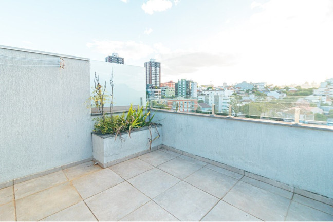 Imagem Casa com 4 Quartos à Venda, 311 m² em Chácara Das Pedras - Porto Alegre Imagem Casa com 4 Quartos à Venda, 311 m² em Chácara Das Pedras - Porto Alegre