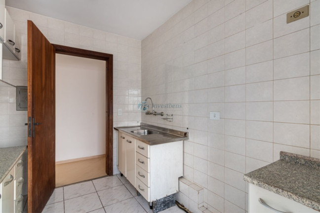 Imagem Apartamento com 3 Quartos à Venda, 70 m² em Cabral - Curitiba