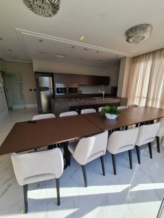 Imagem Imóvel com 3 Quartos à Venda, 134 m² em Centro - Itapema
