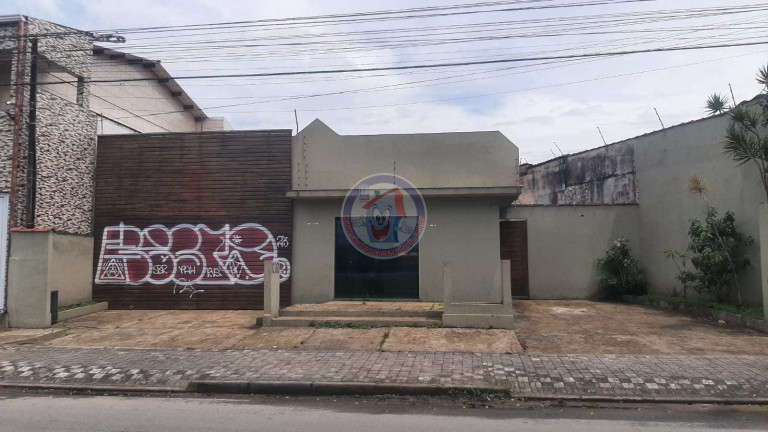 Imóvel Comercial à Venda, 130 m² em Balneário Itaguai - Mongaguá