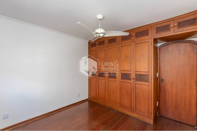 Imagem Casa com 4 Quartos à Venda, 110 m² em Jardim Marajoara - São Paulo Imagem Casa com 4 Quartos à Venda, 110 m² em Jardim Marajoara - São Paulo