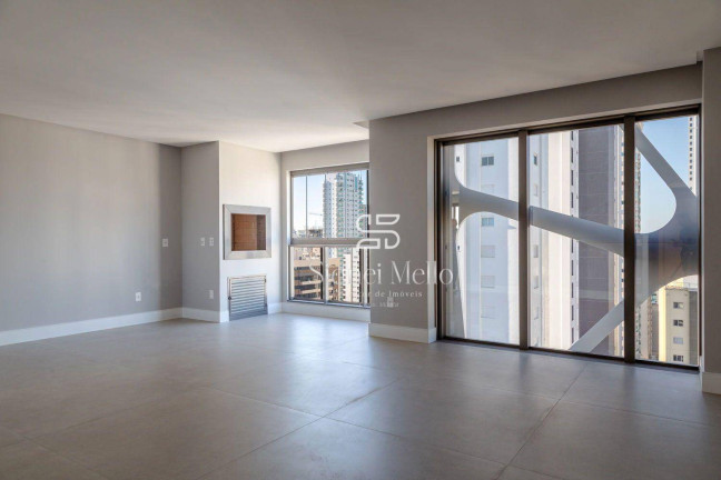 Apartamento com 3 Quartos à Venda, 122 m² em 2 Quadra Centro - Balneário Camboriú