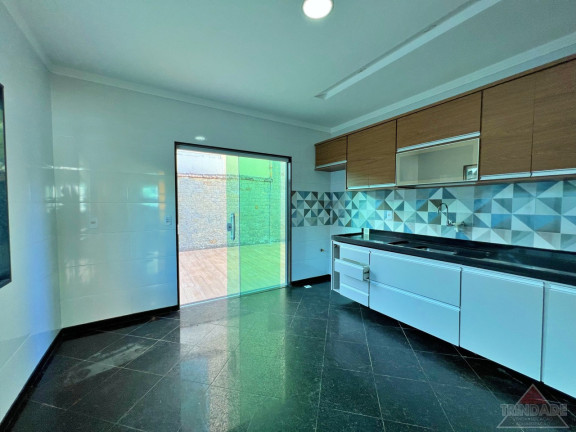 Imagem Casa com 5 Quartos à Venda, 350 m² em Recreio Dos Bandeirantes - Rio De Janeiro Imagem Casa com 5 Quartos à Venda, 350 m² em Recreio Dos Bandeirantes - Rio De Janeiro