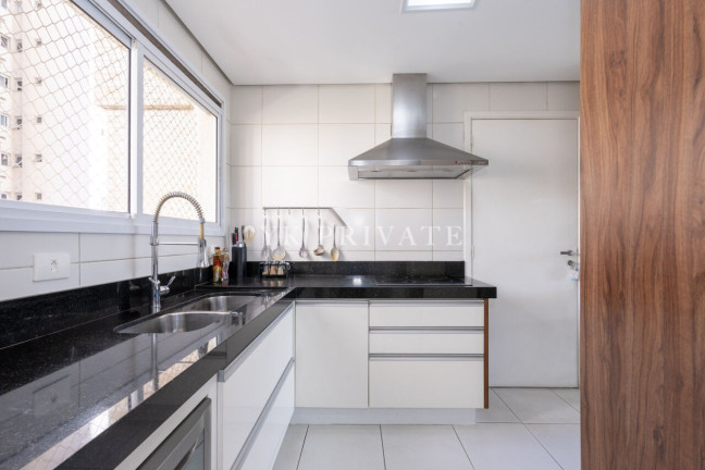 Imagem Apartamento com 4 Quartos à Venda, 162 m² em Vila Romana - São Paulo