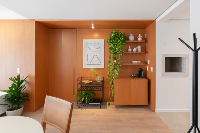 Imagem Imóvel com 2 Quartos à Venda, 150 m² em Tristeza - Porto Alegre Imagem Imóvel com 2 Quartos à Venda, 150 m² em Tristeza - Porto Alegre
