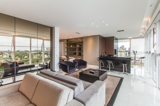 Imagem Apartamento com 3 Quartos à Venda, 176 m² em Cabral - Curitiba