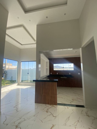 Imagem Casa com 3 Quartos à Venda, 300 m² em Centro - Maricá