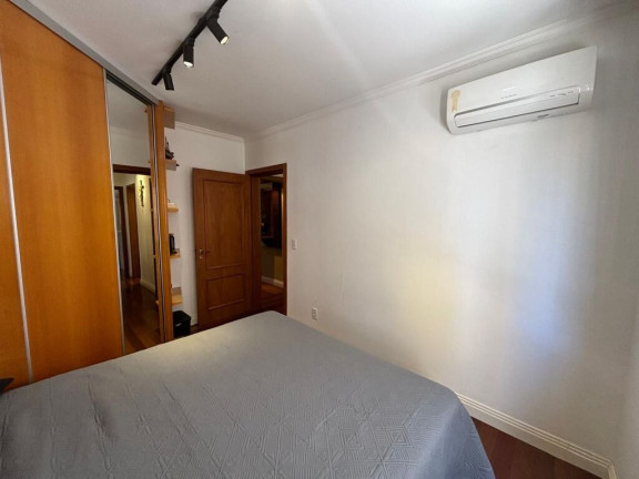 Imagem Apartamento com 4 Quartos à Venda, 253 m² em Petrópolis - Porto Alegre Imagem Apartamento com 4 Quartos à Venda, 253 m² em Petrópolis - Porto Alegre