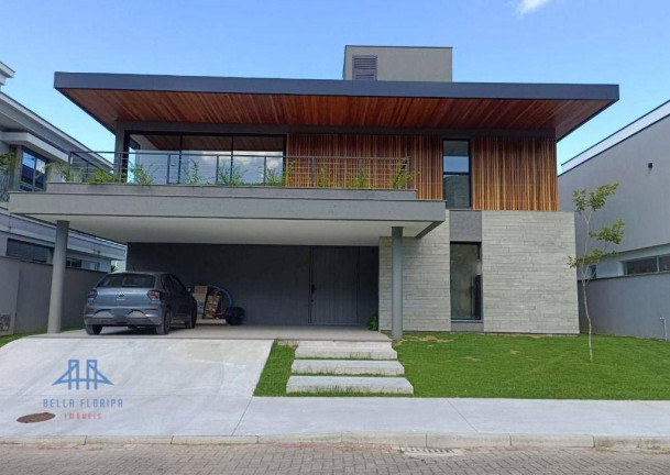 Casa com 4 Quartos à Venda, 373 m² em Ratones - Florianópolis