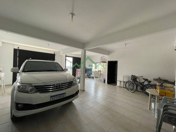 Imagem Sobrado com 5 Quartos à Venda, 235 m² em Costeira - Balneário Barra Do Sul