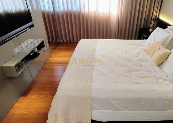 Imagem Imóvel com 4 Quartos à Venda, 200 m² em Lourdes - Belo Horizonte Imagem Imóvel com 4 Quartos à Venda, 200 m² em Lourdes - Belo Horizonte