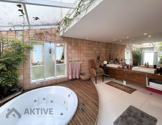 Imagem Casa com 6 Quartos à Venda, 1.190 m² em Granja Viana - Cotia Imagem Casa com 6 Quartos à Venda, 1.190 m² em Granja Viana - Cotia