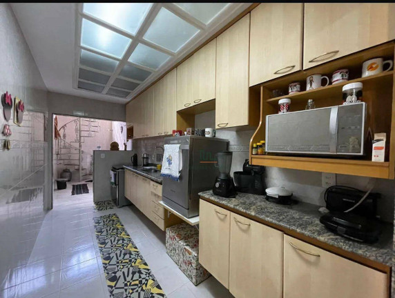 Imagem Casa com 4 Quartos à Venda, 400 m² em Piratininga - Niterói Imagem Casa com 4 Quartos à Venda, 400 m² em Piratininga - Niterói