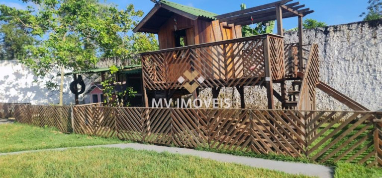Imagem Casa com 4 Quartos à Venda, 400 m² em Levilândia - Ananindeua Imagem Casa com 4 Quartos à Venda, 400 m² em Levilândia - Ananindeua
