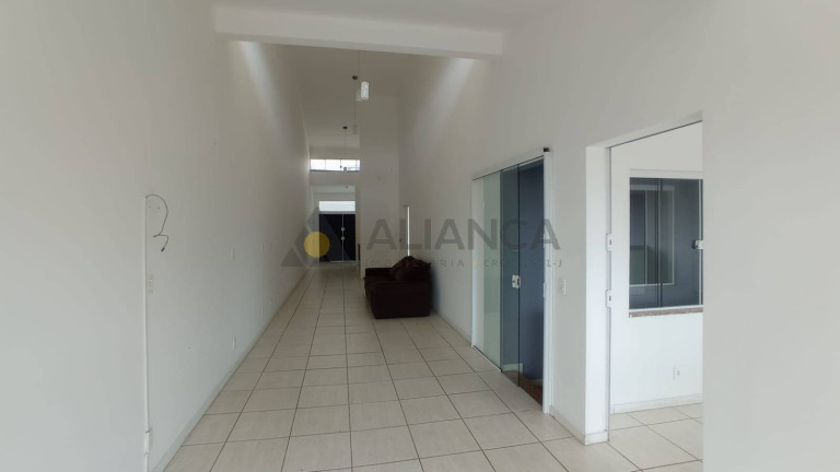 Imagem Sobrado com 3 Quartos à Venda,  em Centro - Navegantes
