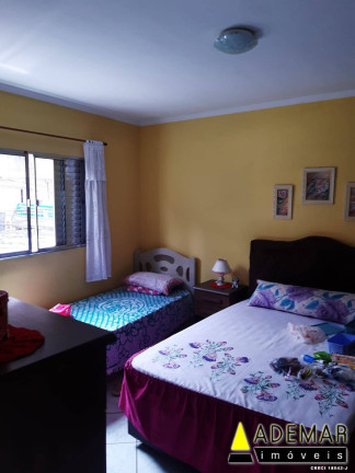 Imagem Casa com 3 Quartos à Venda, 130 m² em Eldorado - Diadema Imagem Casa com 3 Quartos à Venda, 130 m² em Eldorado - Diadema
