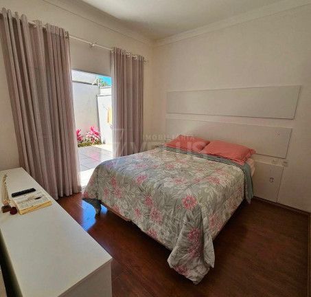 Imagem Casa com 2 Quartos à Venda, 141 m² em Vila Nastri Ii - Itapetininga Imagem Casa com 2 Quartos à Venda, 141 m² em Vila Nastri Ii - Itapetininga