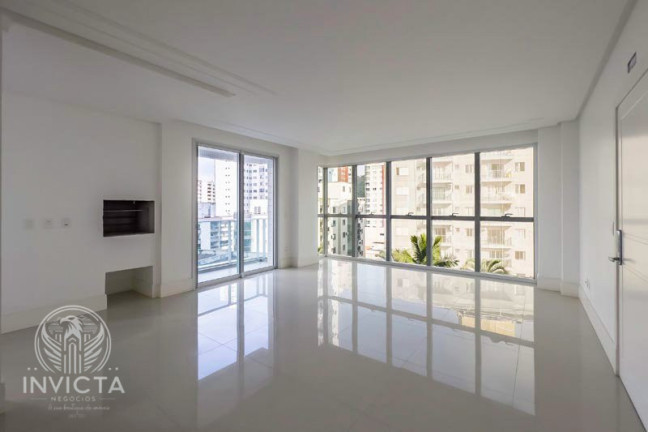 Imagem Apartamento com 3 Quartos à Venda, 162 m² em Centro - Balneário Camboriú Imagem Apartamento com 3 Quartos à Venda, 162 m² em Centro - Balneário Camboriú