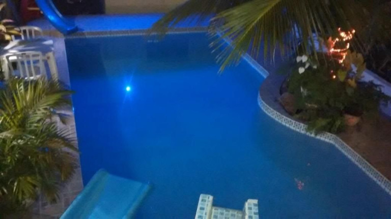 Imagem Casa com 4 Quartos à Venda, 475 m² em Vila Guilhermina - Praia Grande