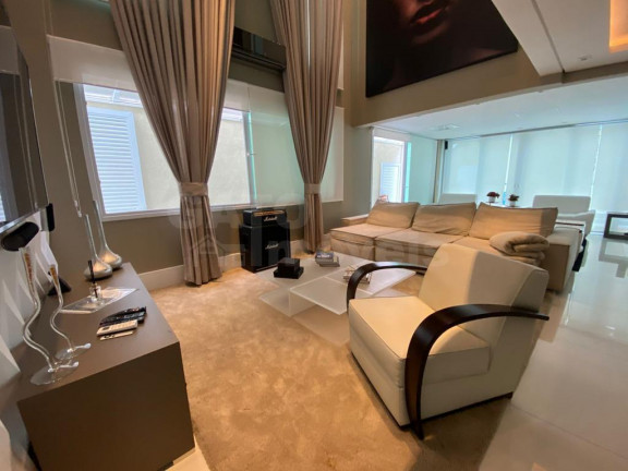 Imagem Casa com 3 Quartos à Venda, 320 m² em Alphaville - Santana De Parnaíba Imagem Casa com 3 Quartos à Venda, 320 m² em Alphaville - Santana De Parnaíba