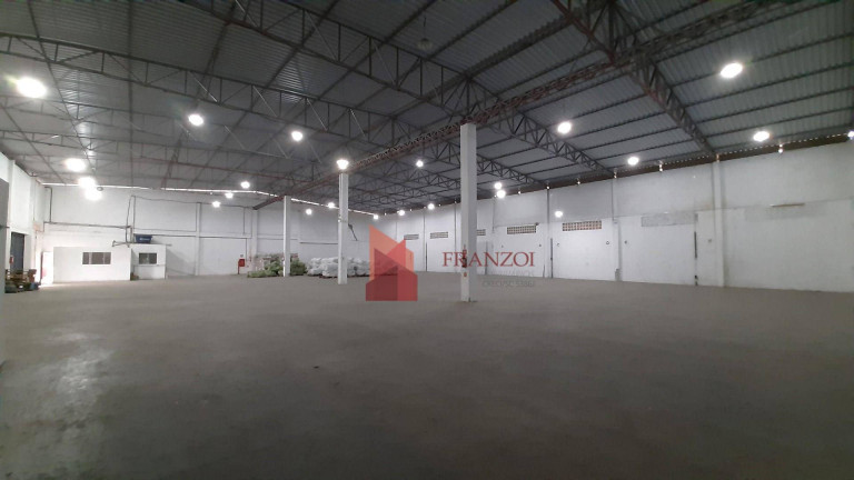 Imagem Galpão para Alugar, 803 m² em Cordeiros - Itajaí Imagem Galpão para Alugar, 803 m² em Cordeiros - Itajaí
