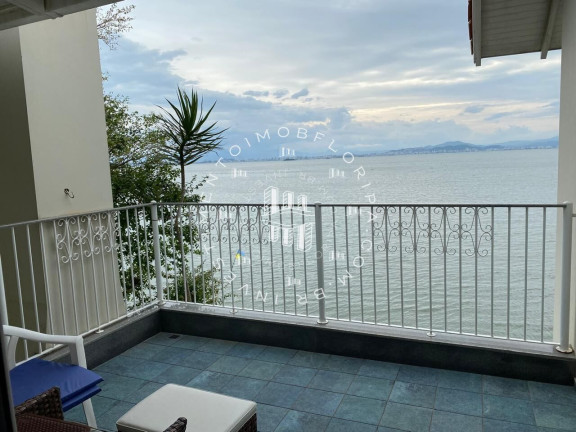 Imagem Sobrado com 4 Quartos à Venda, 240 m² em Cacupé - Florianópolis Imagem Sobrado com 4 Quartos à Venda, 240 m² em Cacupé - Florianópolis