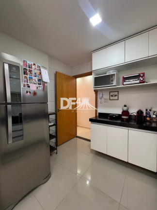 Imagem Imóvel com 4 Quartos à Venda, 100 m² em Guará Ii - Brasília Imagem Imóvel com 4 Quartos à Venda, 100 m² em Guará Ii - Brasília