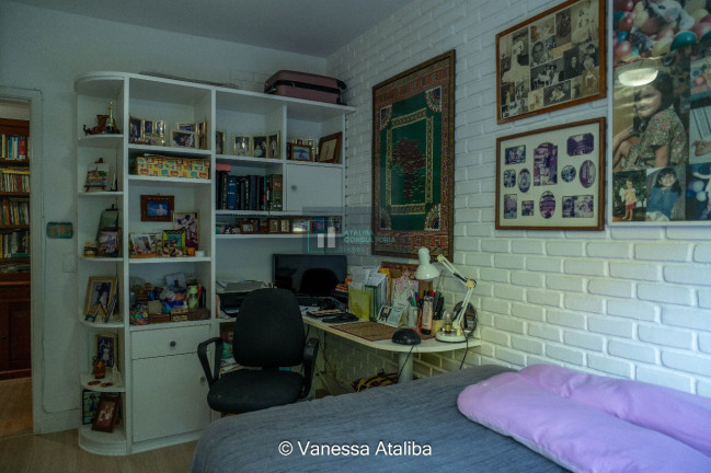 Imagem Imóvel com 3 Quartos à Venda, 101 m² em Humaitá - Rio De Janeiro Imagem Imóvel com 3 Quartos à Venda, 101 m² em Humaitá - Rio De Janeiro