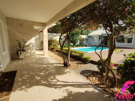 Imagem Casa com 3 Quartos à Venda, 96 m² em Campeche - Florianópolis Imagem Casa com 3 Quartos à Venda, 96 m² em Campeche - Florianópolis