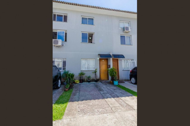 Imagem Imóvel com 3 Quartos à Venda, em Hípica - Porto Alegre Imagem Imóvel com 3 Quartos à Venda, em Hípica - Porto Alegre